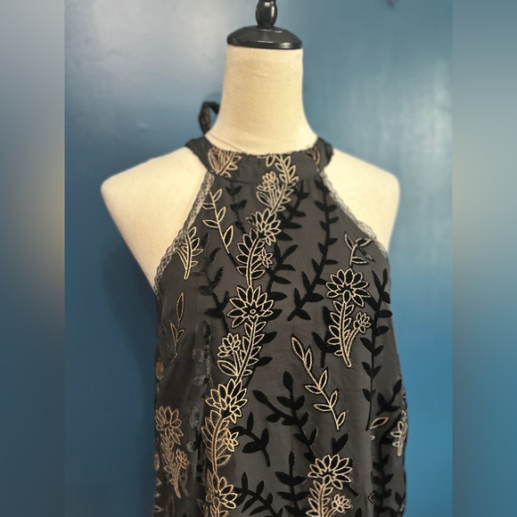 LOST+WANDER Merci Velvet Embossed Halter Sleeveless Mini Dress NWT Size Medium - Picture 3 of 11